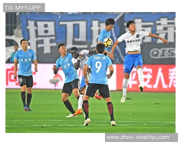 大连一方迎战天津泰达全力争胜展现球队实力与斗志